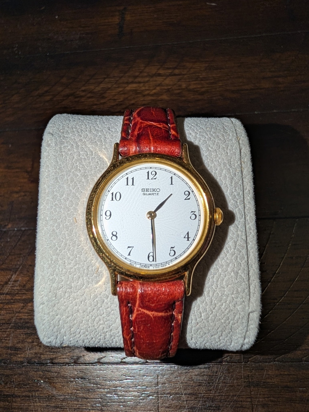 Women's Vintage Seiko With Gold Case And Leather Strap TESTED